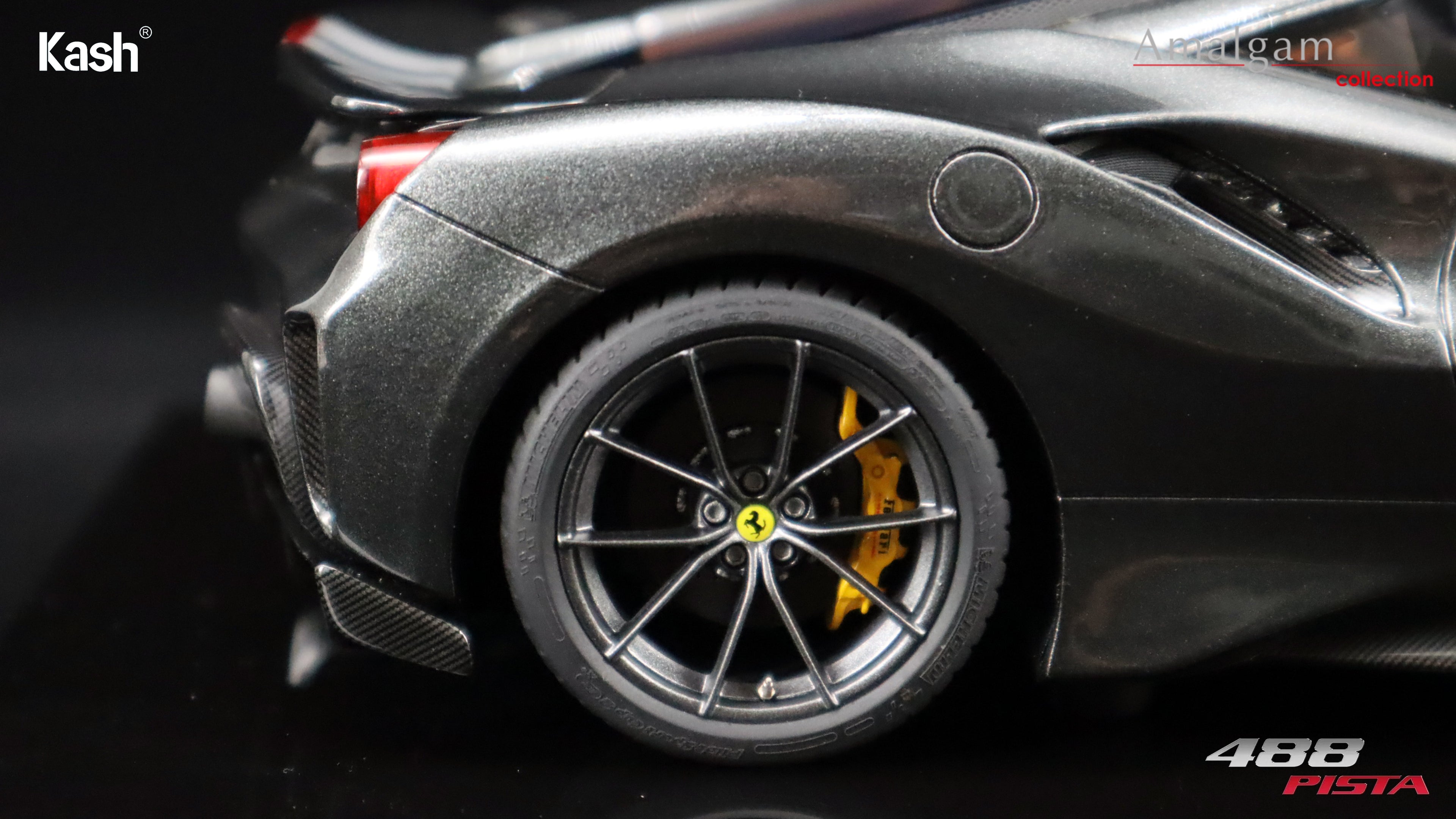Kash Customized x Amalgam Collection 1/18 Ferrari 488 Pista Grigio Silverstone Limited 50pcs M6283-SC3