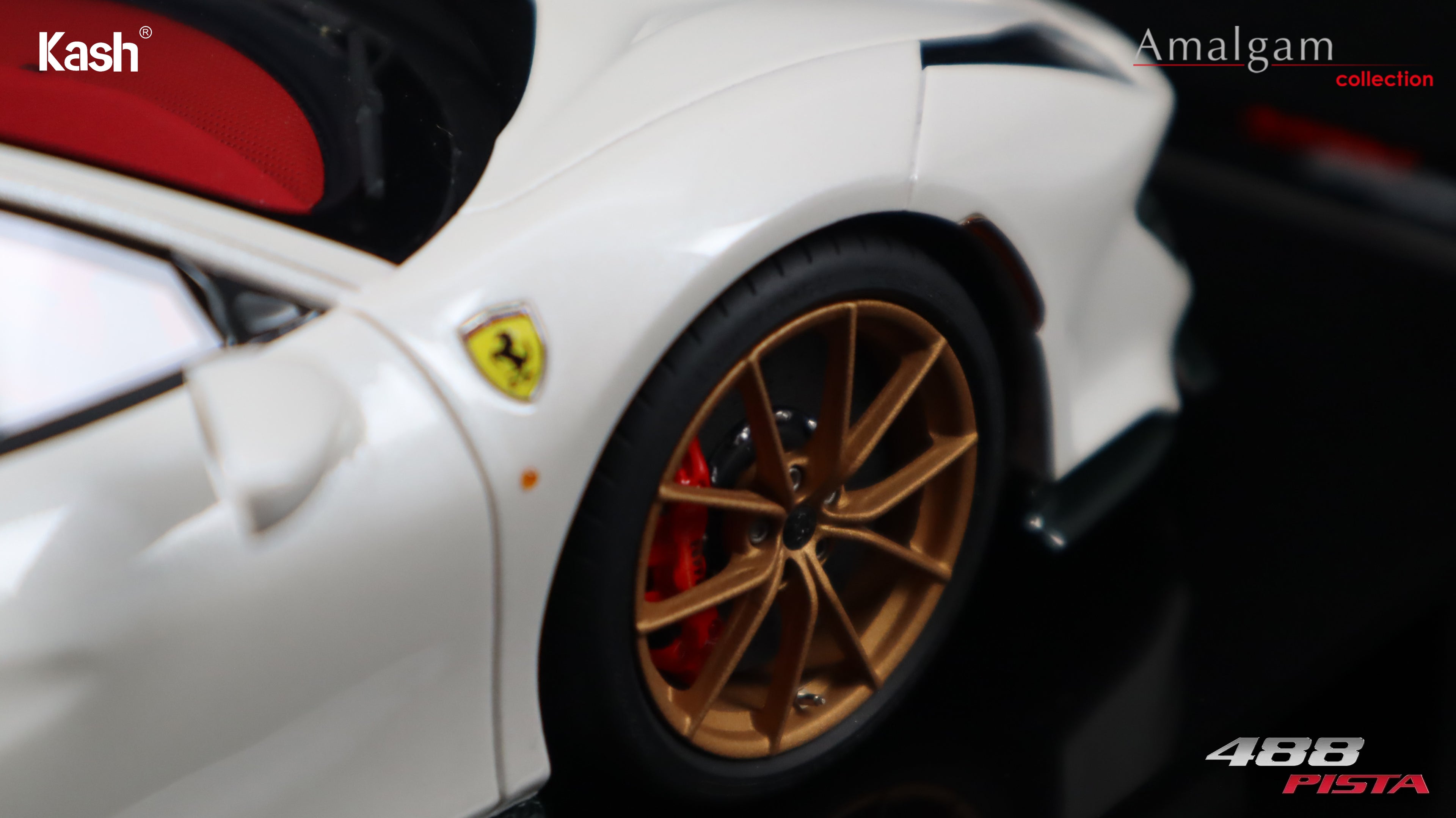 Kash Customized x Amalgam Collection 1/18 Ferrari 488 Pista Metallic Italia White Limited 50pcs M6283-SC4