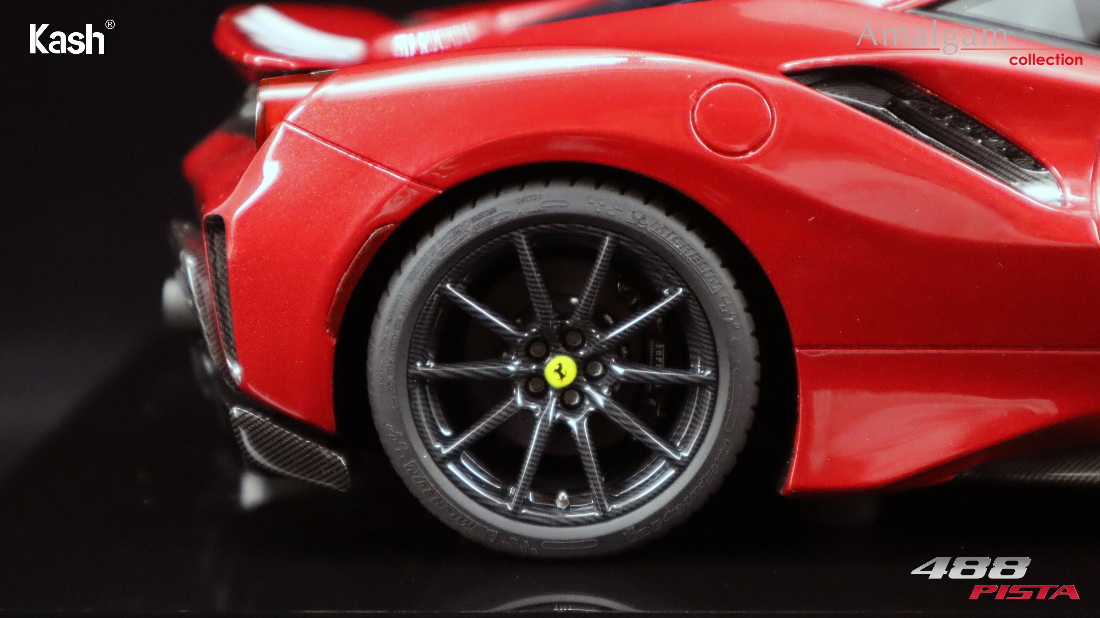 Kash Customized x Amalgam Collection 1/18 Ferrari 488 Pista Rosso Magma Limited 50pcs M6283-SC2
